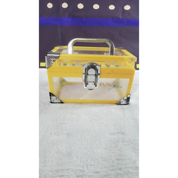 Vintage Yellow Comestic Jewelry Fun Treasure Cool Stuff Box 7" x 4 1/2" x 4 1/8" - Picture 1 of 9